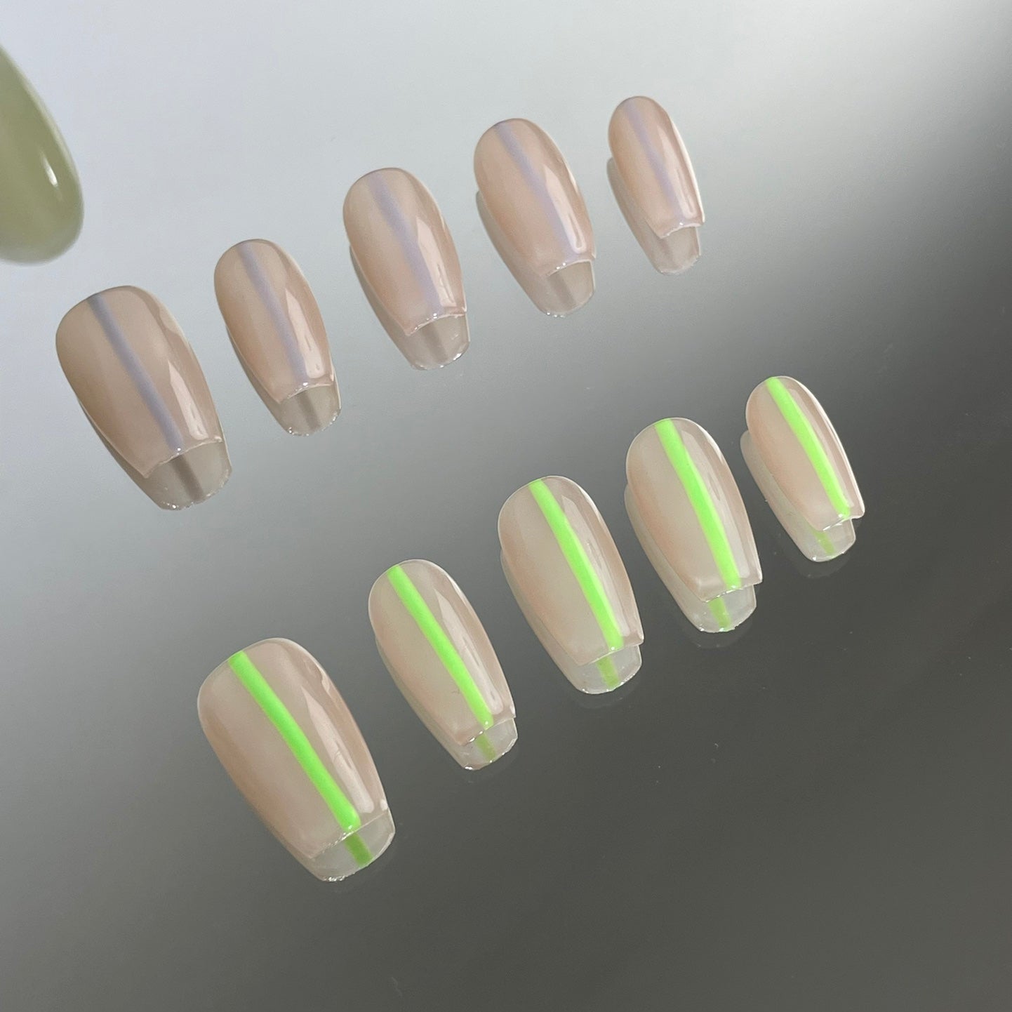 【Barely There】