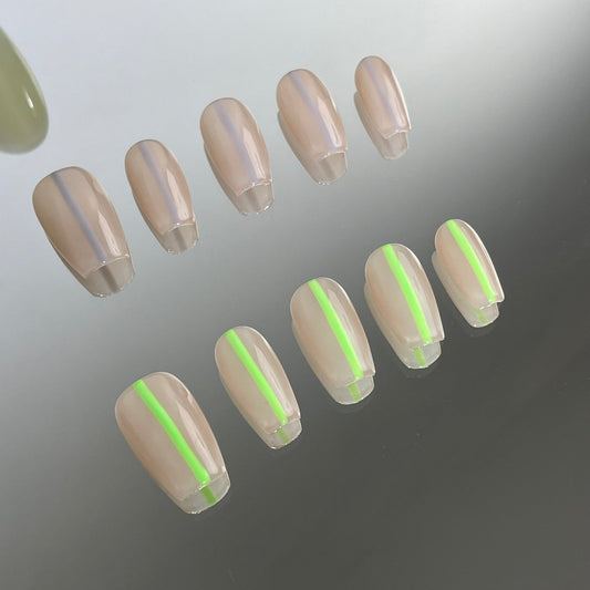 【Barely There】