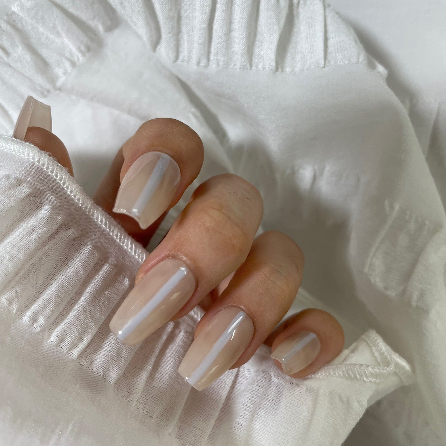 【Barely There】